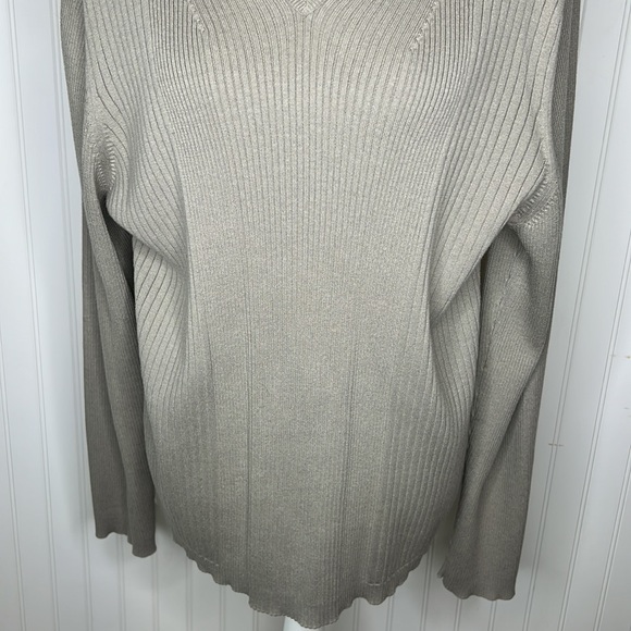 Calvin Klein V Neck Sweater Size Large - Picture 3 of 8